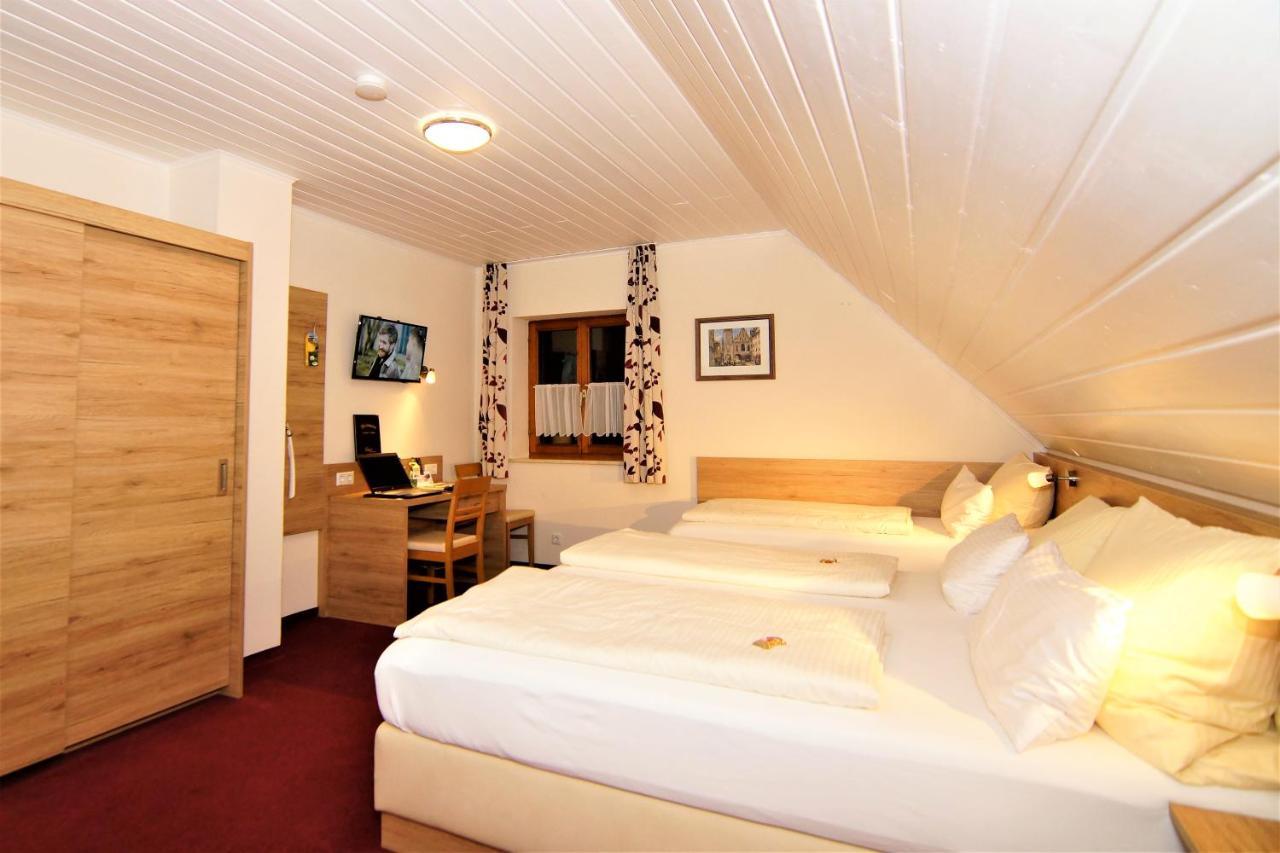 Gasthaus Und Landhotel Wiedmann Eresing Εξωτερικό φωτογραφία