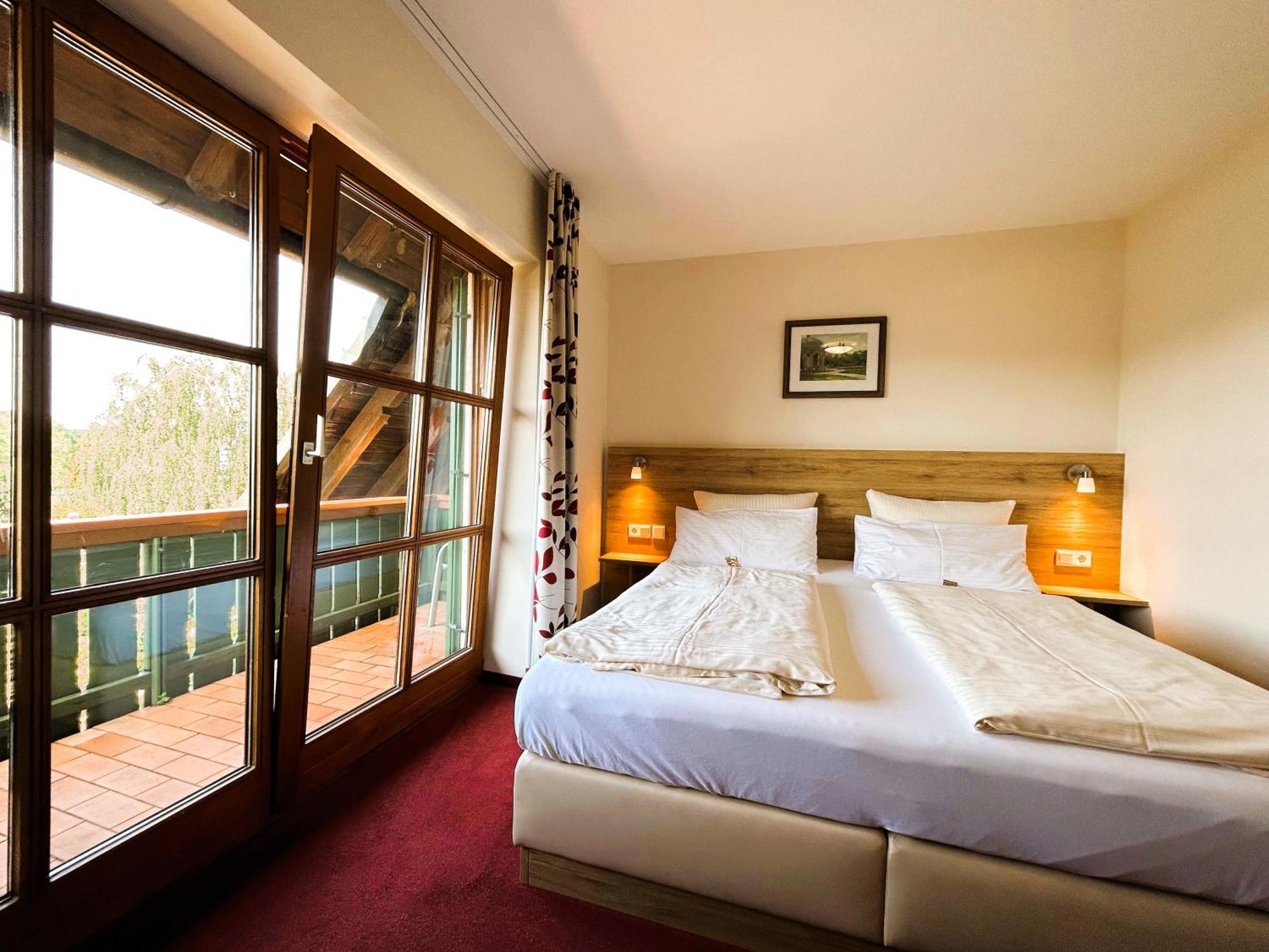 Gasthaus Und Landhotel Wiedmann Eresing Εξωτερικό φωτογραφία