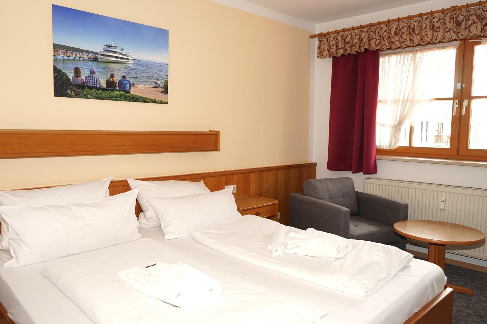 Gasthaus Und Landhotel Wiedmann Eresing Εξωτερικό φωτογραφία
