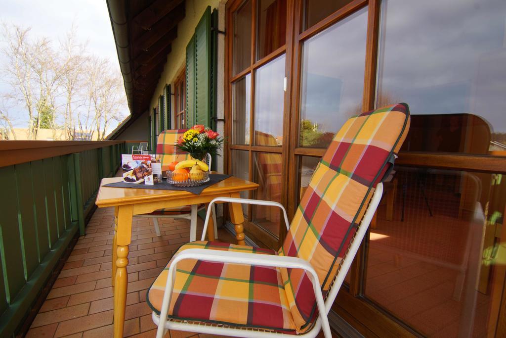 Gasthaus Und Landhotel Wiedmann Eresing Εξωτερικό φωτογραφία